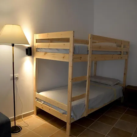 Apartment Casa Con Encanto En El Centro De Peralada: 6 Personas, Wifi, Smart Tv, A/c - Es-228-172